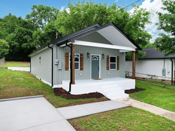 1223 King Edward Ave SE, Cleveland, TN 37311