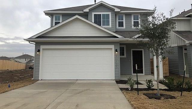 Level Home in Vistas at Austin. Over 1667 sq.ft. with covered patio and fenced backyard. 3 bedrooms, 2.5 baths, gourmet kitchen, high ceilings, walls of windows and more.