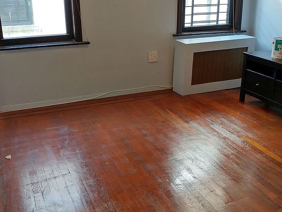 2nd image of 3057 34th St APT 3F