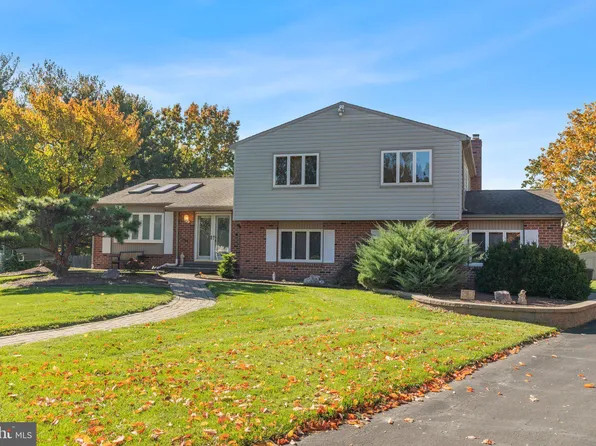 36 Old Hickory Dr, Richboro, PA 18954