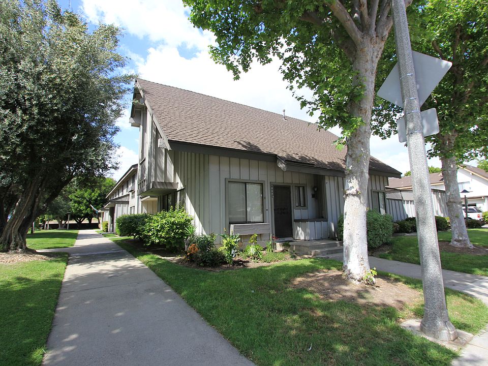 1st image of 10001 Karmont Ave