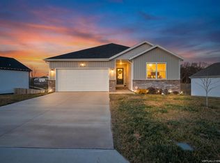 504 N Cheyenne Valley Road, Nixa, MO 65714