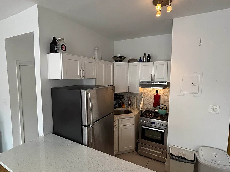 1683 Lexington Ave #7 — Photo 4