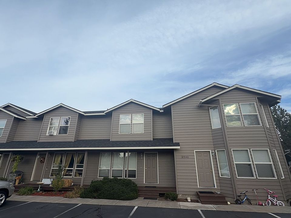 2nd image of 2940 NE Nikki Ct