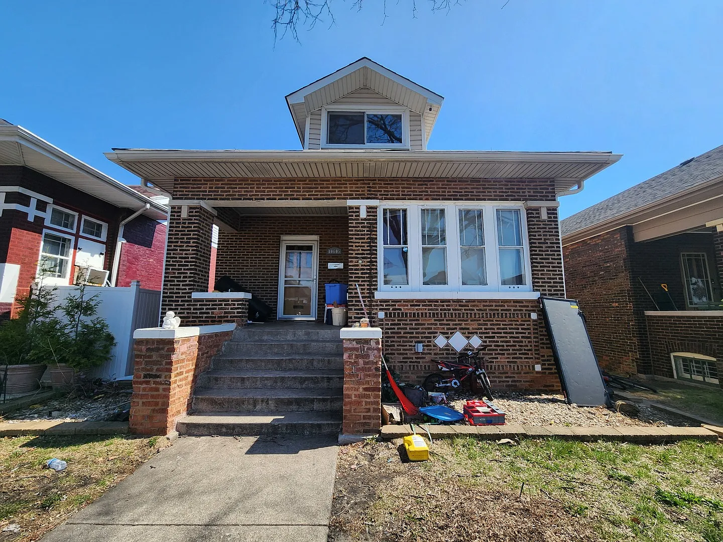 10605 S Avenue F photo 1