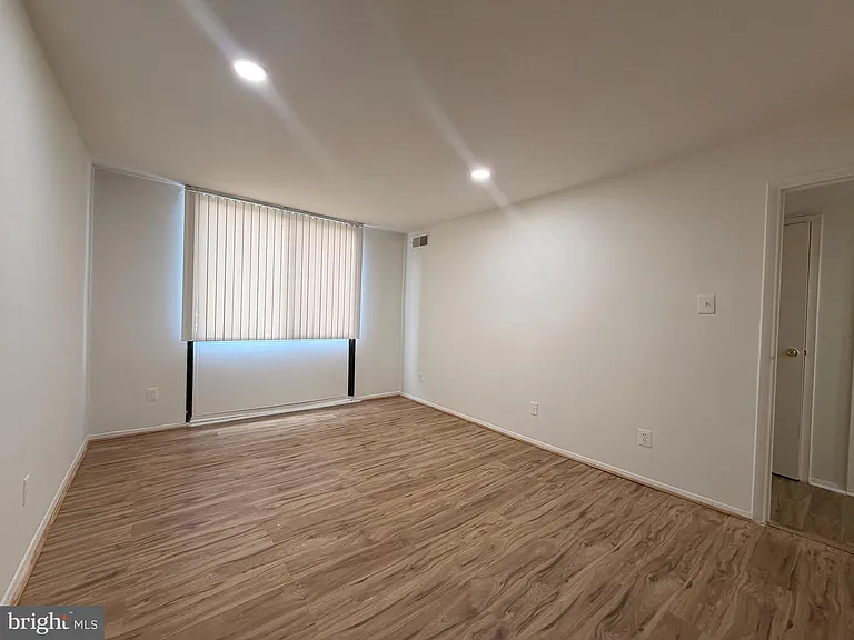 487 N Armistead St #203 — Photo 13