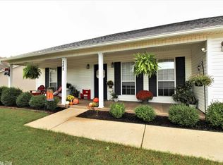 352 Lamplighter Dr, Haskell, AR 72015