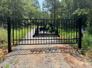 411 Oak Valley Rd, Deatsville, AL 36022