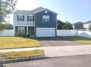 237 Crystal Lake Dr, Egg Harbor Township, NJ 08234