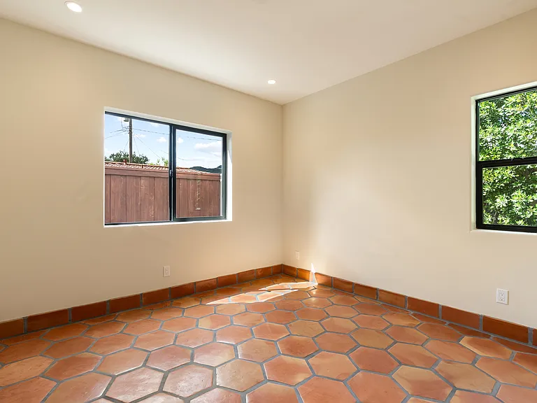 3343A Prospect Ave — Photo 15