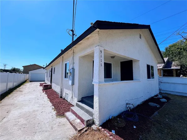 9111 Bandera St, Los Angeles, CA 90002