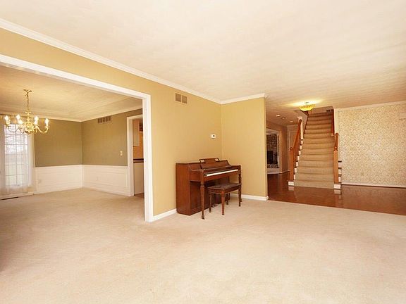 4th image of 603 Eagle View Dr