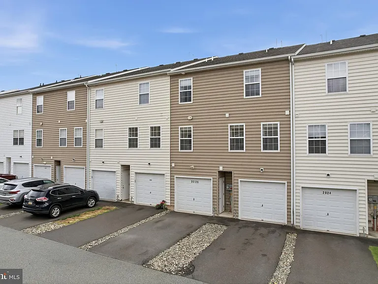 2028 Berkeley Dr — Photo 22
