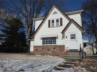 284 Humboldt St, Rochester, NY 14610