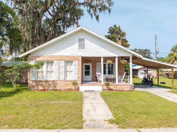 106 Drane St SW, Branford, FL 32008