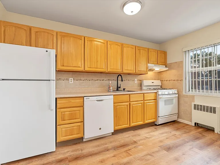 11B W Roselle Ave #11B — Photo 9