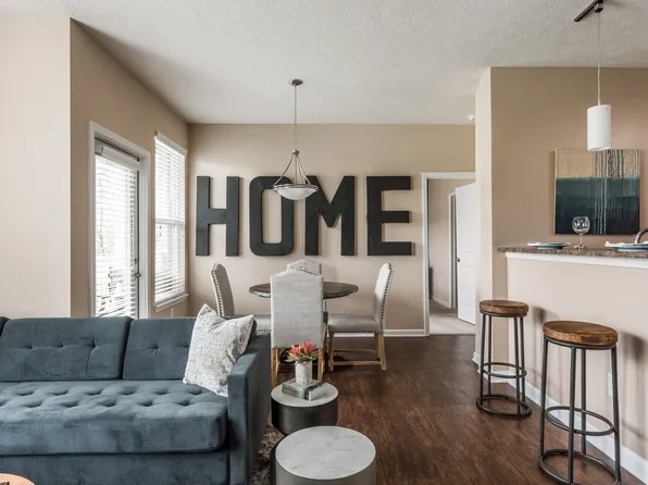 Maple Knoll Apartments