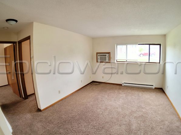4009 Westover Rd SE - 1, 4009 Westover Rd SE, Cedar Rapids, IA 52403