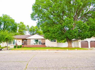 318 W Seneca St, Pierre, SD 57501