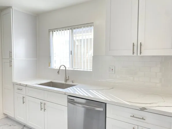 7011 Lanewood Ave, Los Angeles, CA