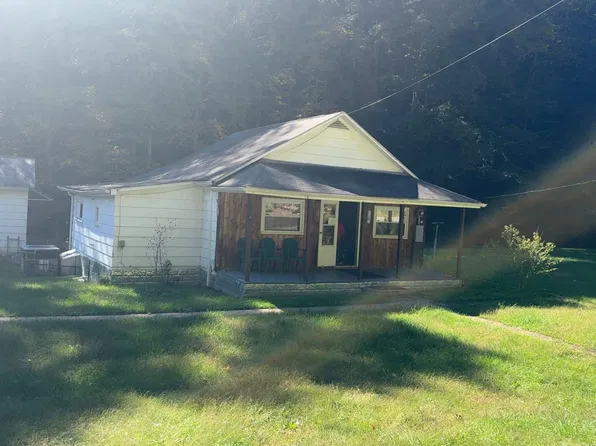5875 Procious Maysel Rd, Procious, WV 25164