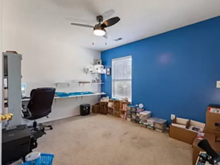 825 Ashleaf Dr — Photo 10
