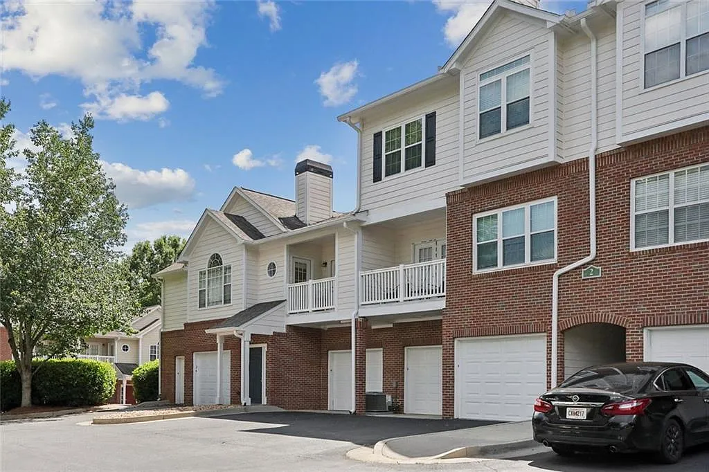 Photo 2 of 29 - 206 Spring Heights Ln SE #206 - Smyrna, GA Building Photo - 206 Spring Heights Ln SE #206