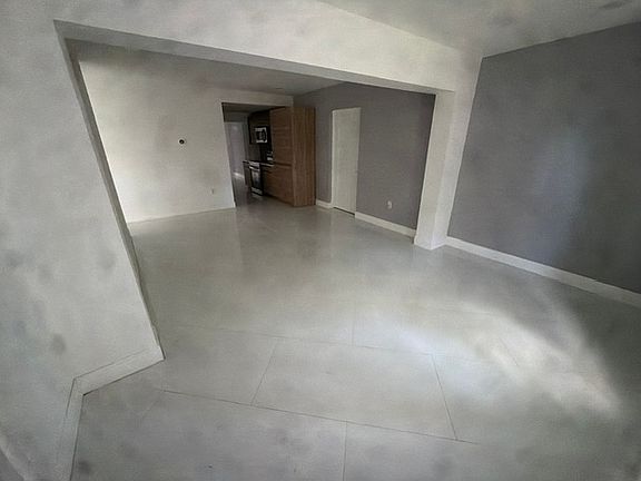 4th image of 1137 SW 8th Ave