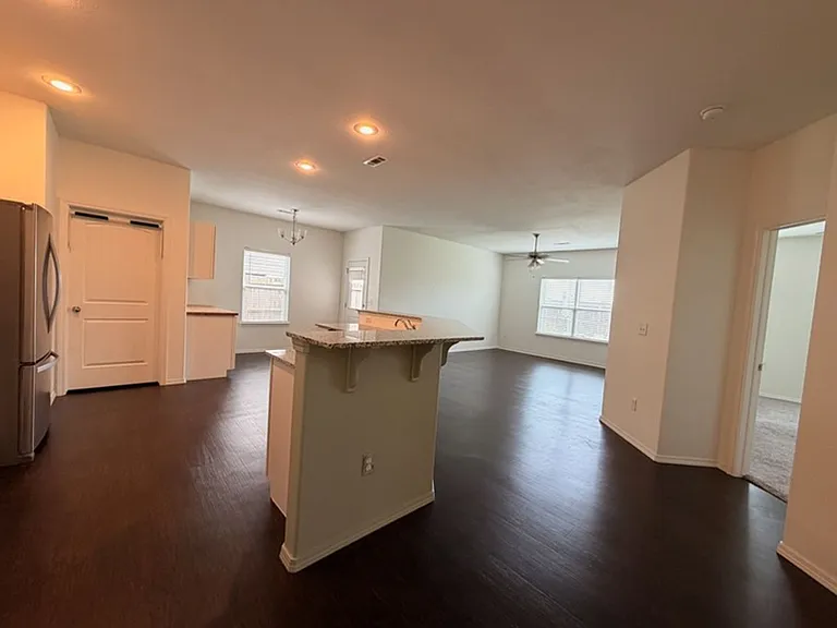 691 Morningside Dr — Photo 5