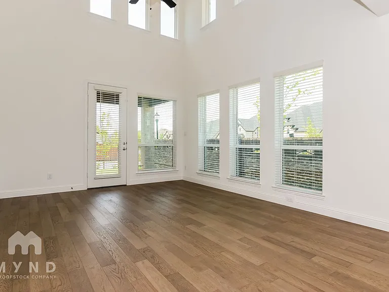 15518 Kestrel Mews — Photo 5