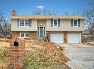 1803 Lakeview Rd, Mexico, MO 65265