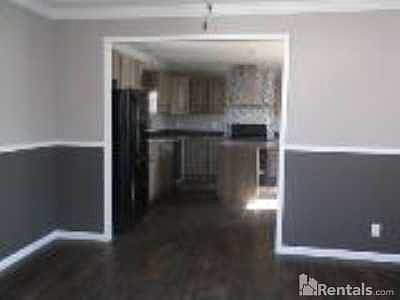 3rd image of 1711 Estancia Ave