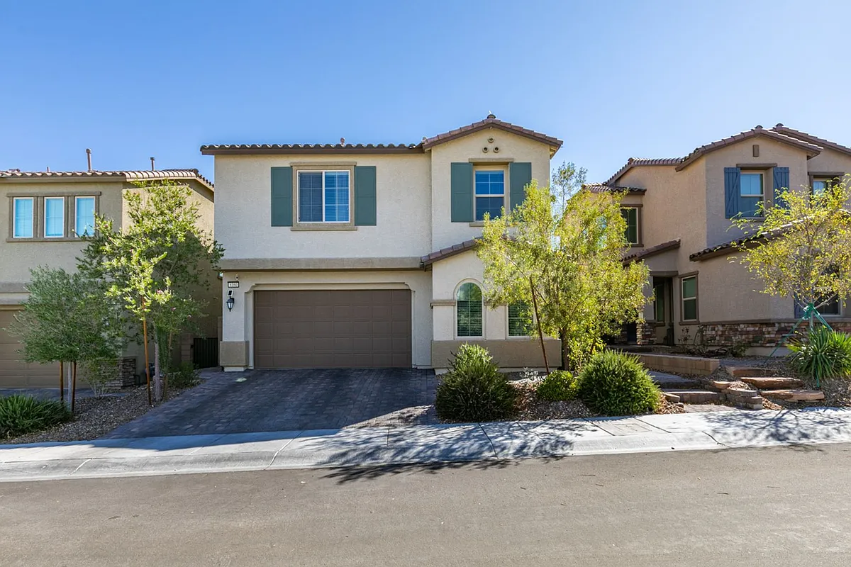 Building Photo - 8160 Skye Desert Dr