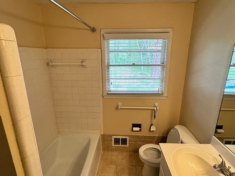 4812 Thompson Mill Rd — Photo 9