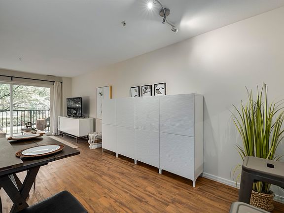 3rd image of 633 W 16th Ave #210