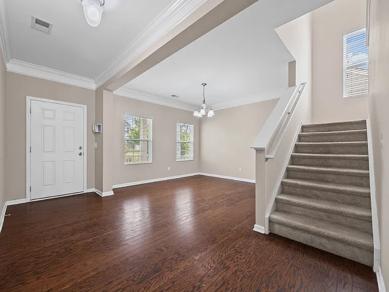2206 Durand Rd — Photo 5