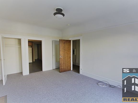 4th image of 257 Carl St #A