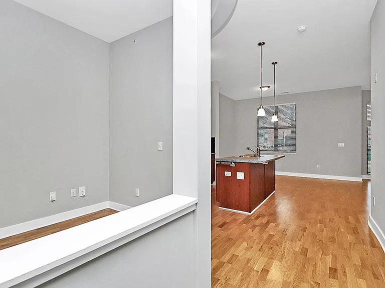 712 N Davidson St — Photo 4