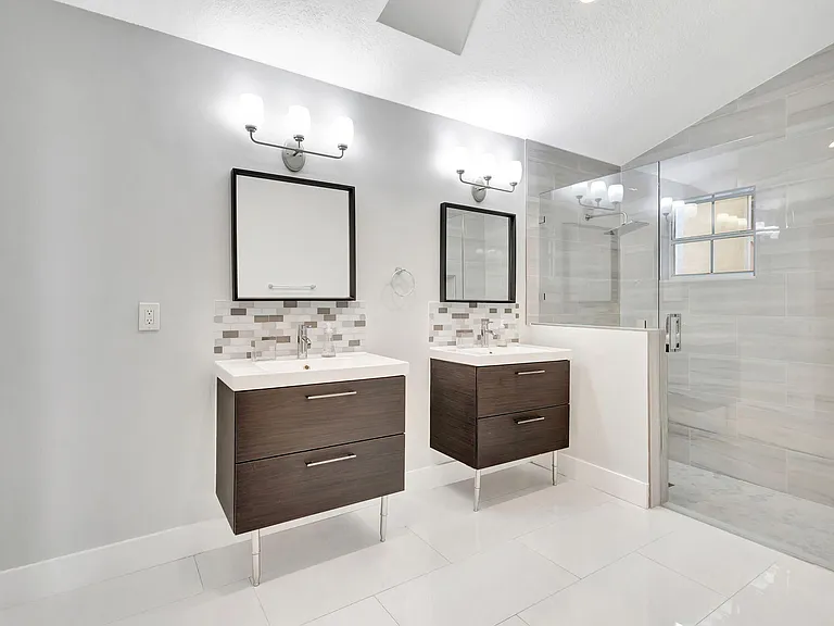 7 Wyndham Ln — Photo 28