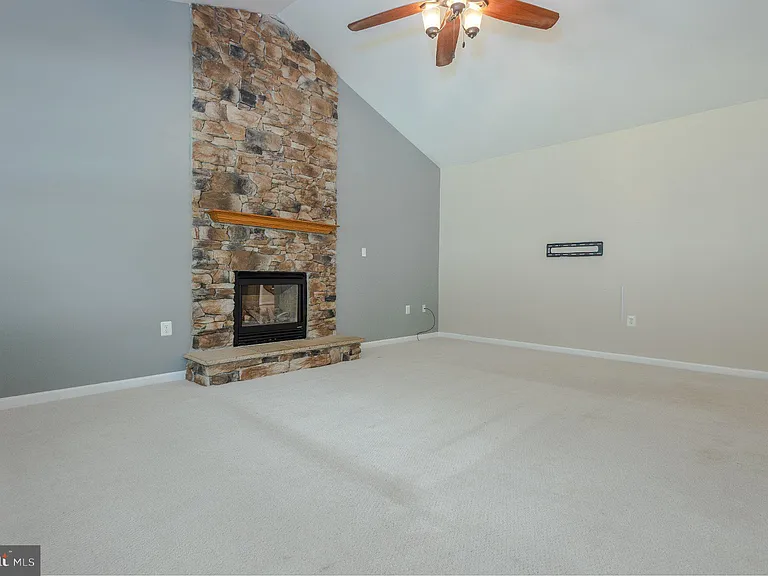 105 Ticonderoga Dr — Photo 12