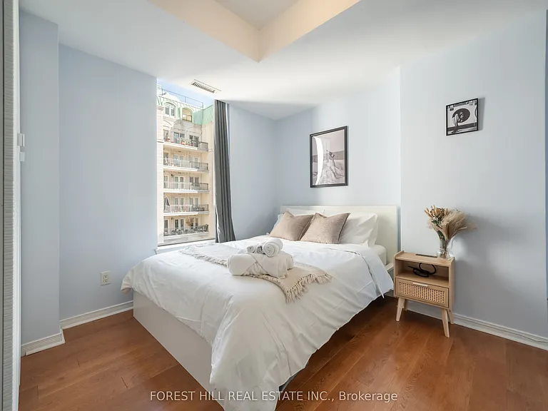 115 Richmond St E #701 — Photo 11