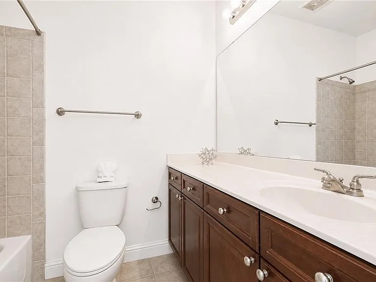 5490 NE Glenridge Park #5490 — Photo 22