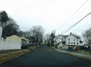 11 Summit St, Danbury, CT 06810