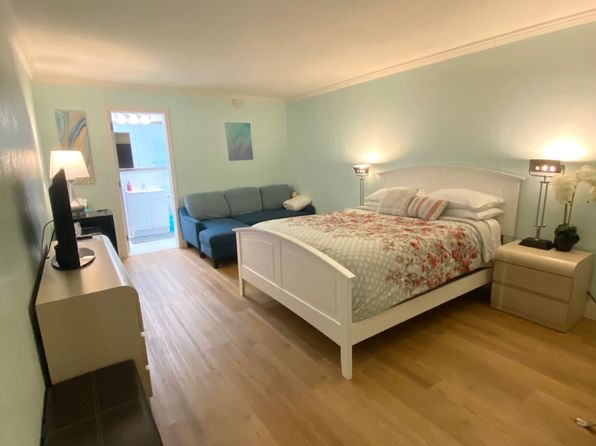 7150 N Tamiami Trl #523