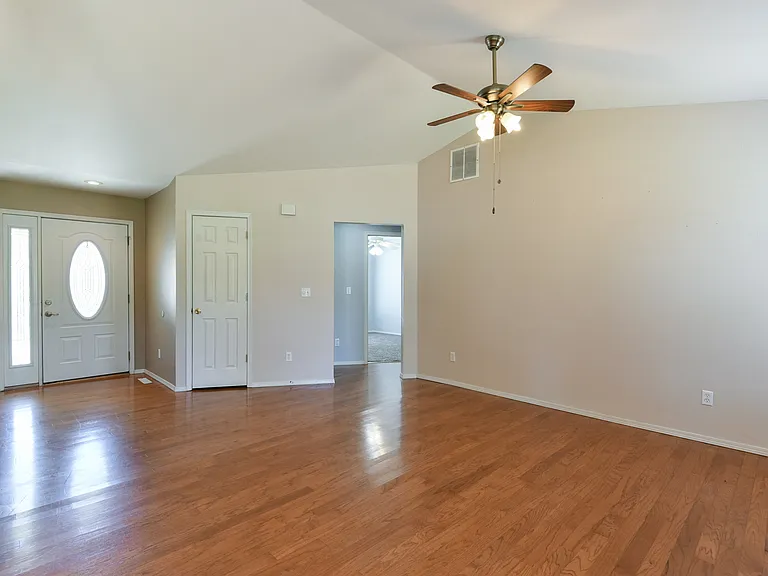 190 Horizon Dr — Photo 4