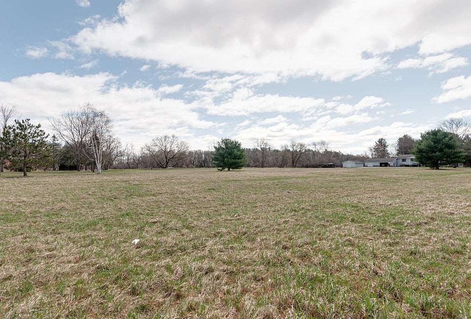 6th St 2, WI 54143 MLS 50274010 Zillow