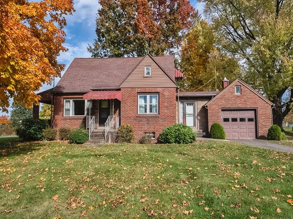 201 Fairground Rd, Ford City, PA 16226