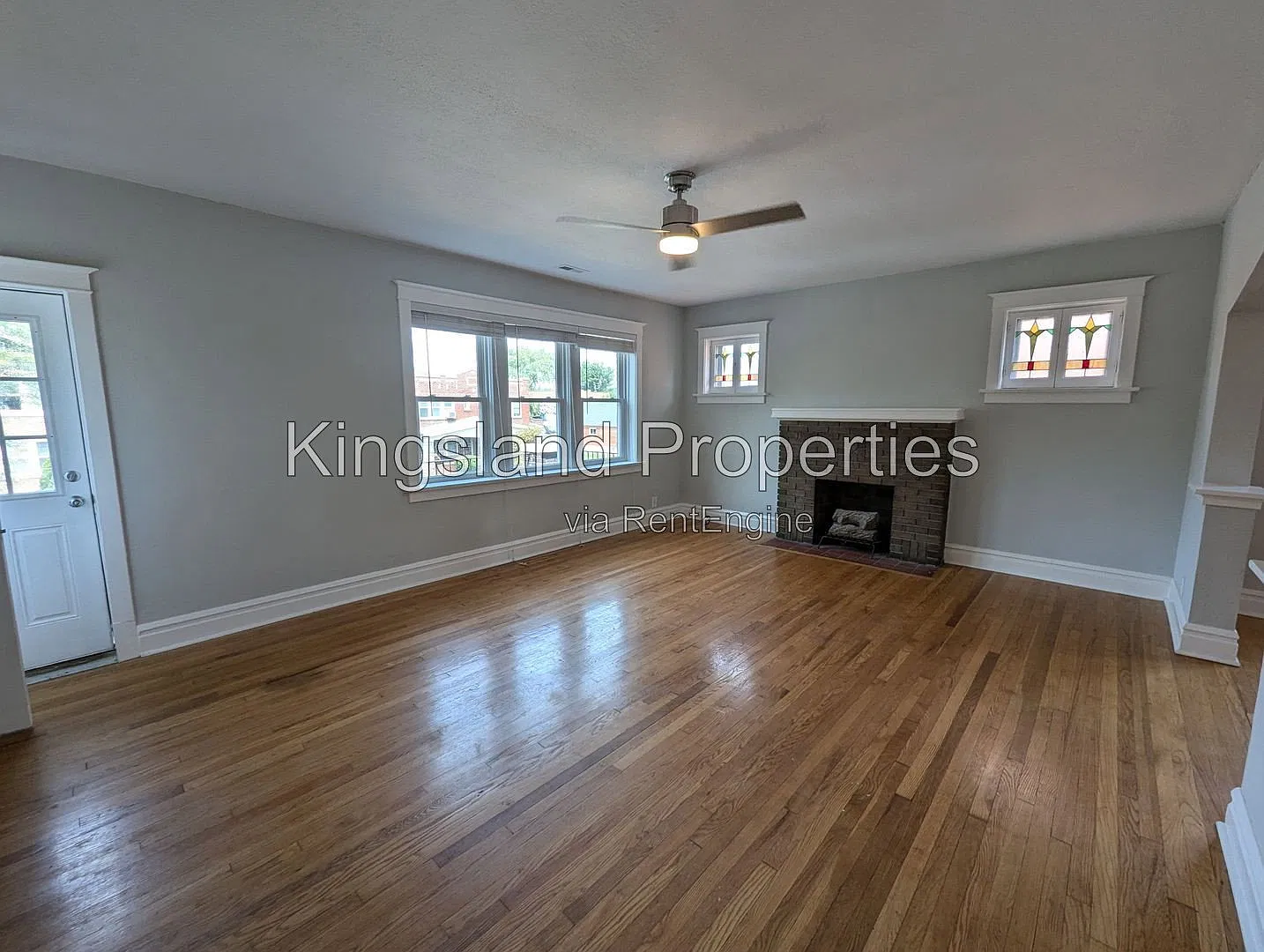 2 bed, 1.0 bath, 1350 sqft, $1,300 — Photo 3
