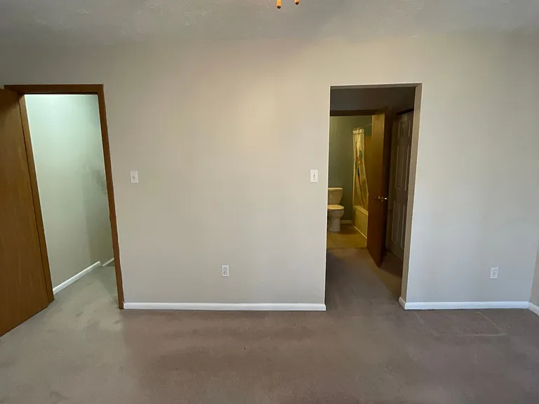 210 Woodhaven Dr — Photo 15