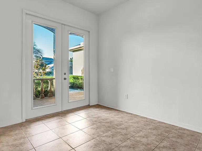1341 Salmonberry St — Photo 32